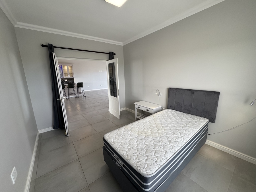 To Let 4 Bedroom Property for Rent in Yzerfontein Western Cape